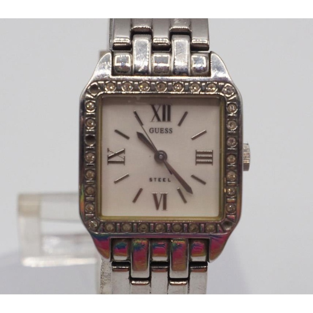 Guess Genuine Quartz Analog Ladies Watch Stainless Steel